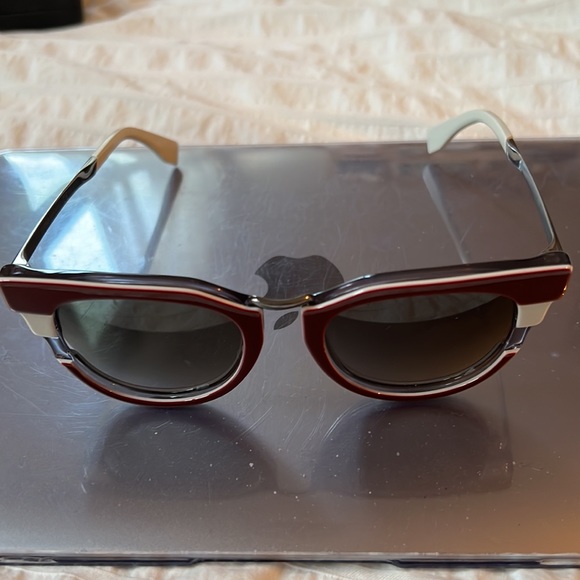 Fendi sunglasses MOVING sale! - Picture 5 of 5